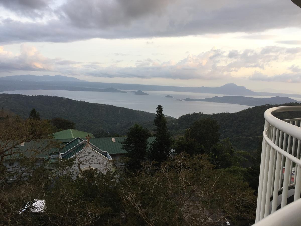 Cityland Jane'S Apartment Tagaytay City Buitenkant foto